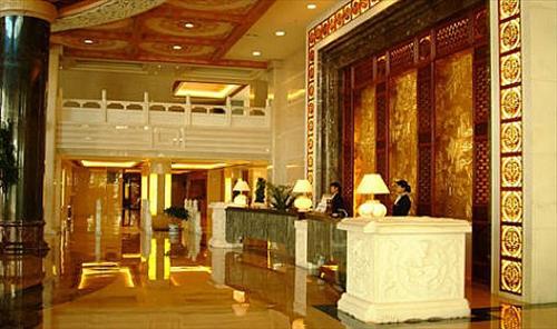 Отель International Лицзян Интерьер фото
